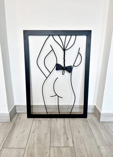 Obraz z metalu - Minimalistyczna sylwetka kobiety .jpg
